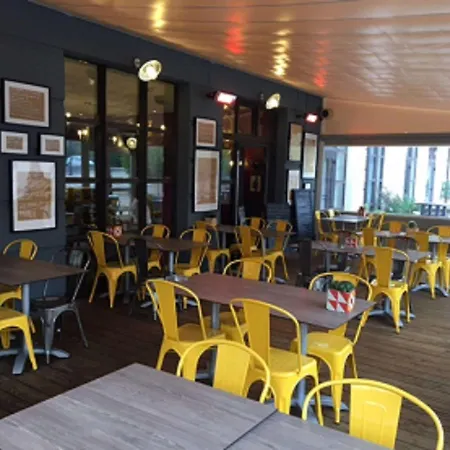 Ibis Centre Polygone 3*