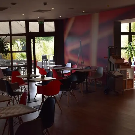 Ibis Centre Polygone Szálloda